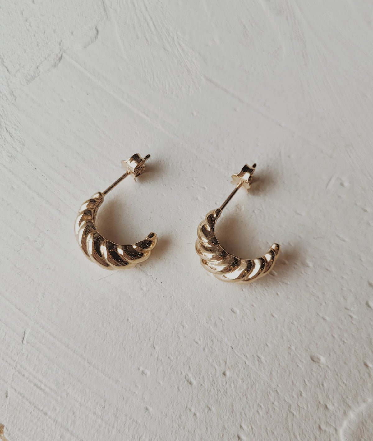 10k Gold Croissant Stud Earrings