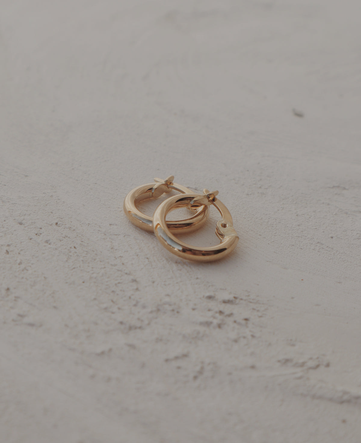 10k Amelia Tube Hoops