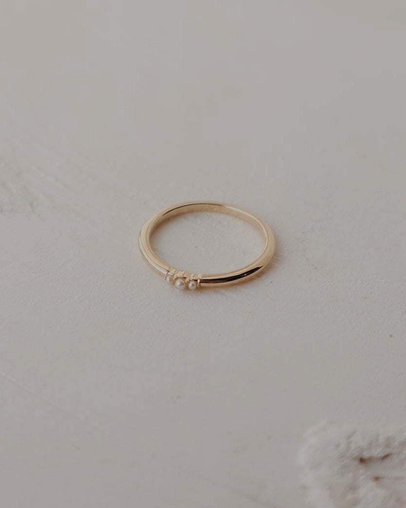 10k Bella Pearl Ring