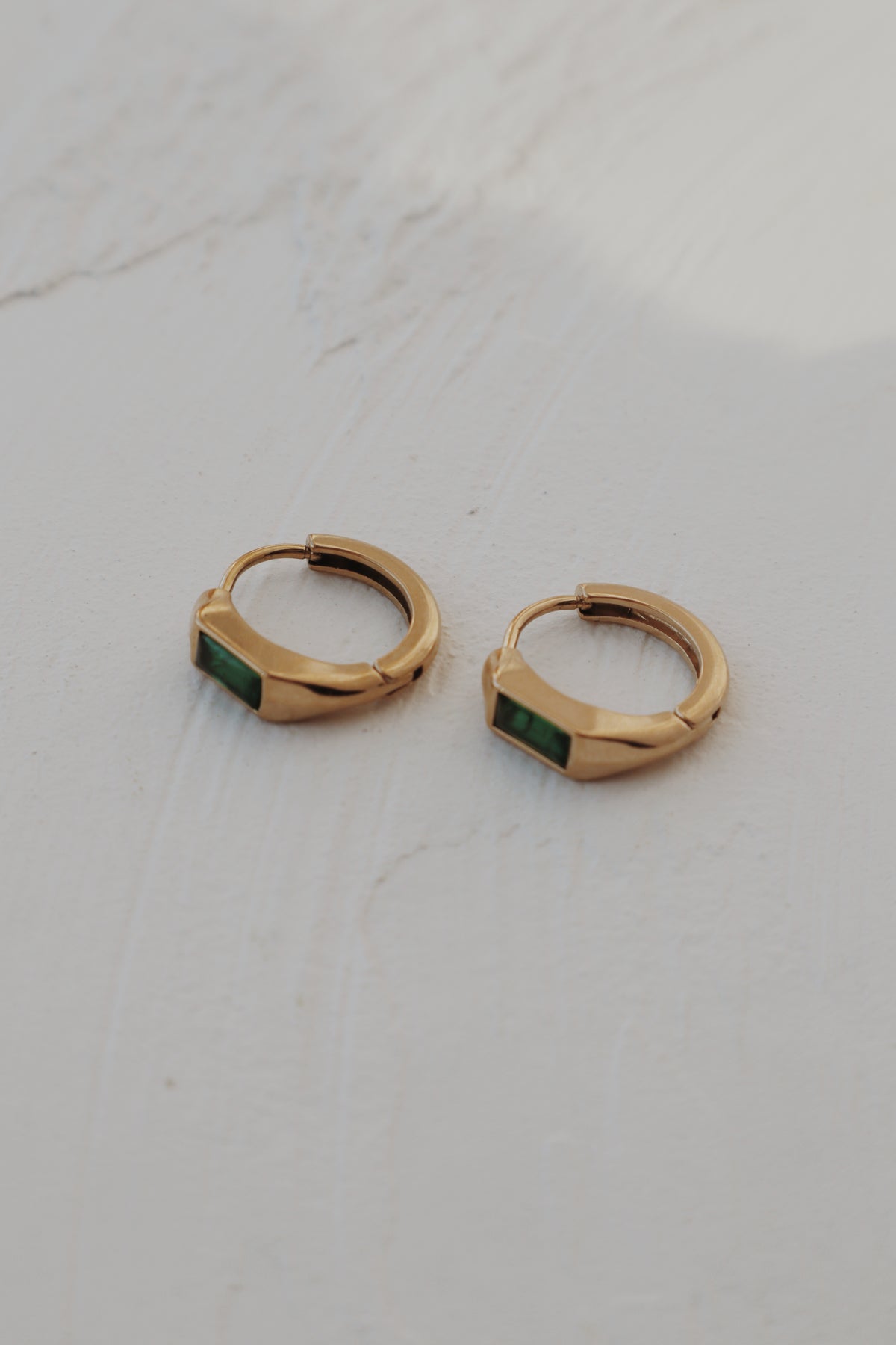 Everest Emerald Huggie Hoops