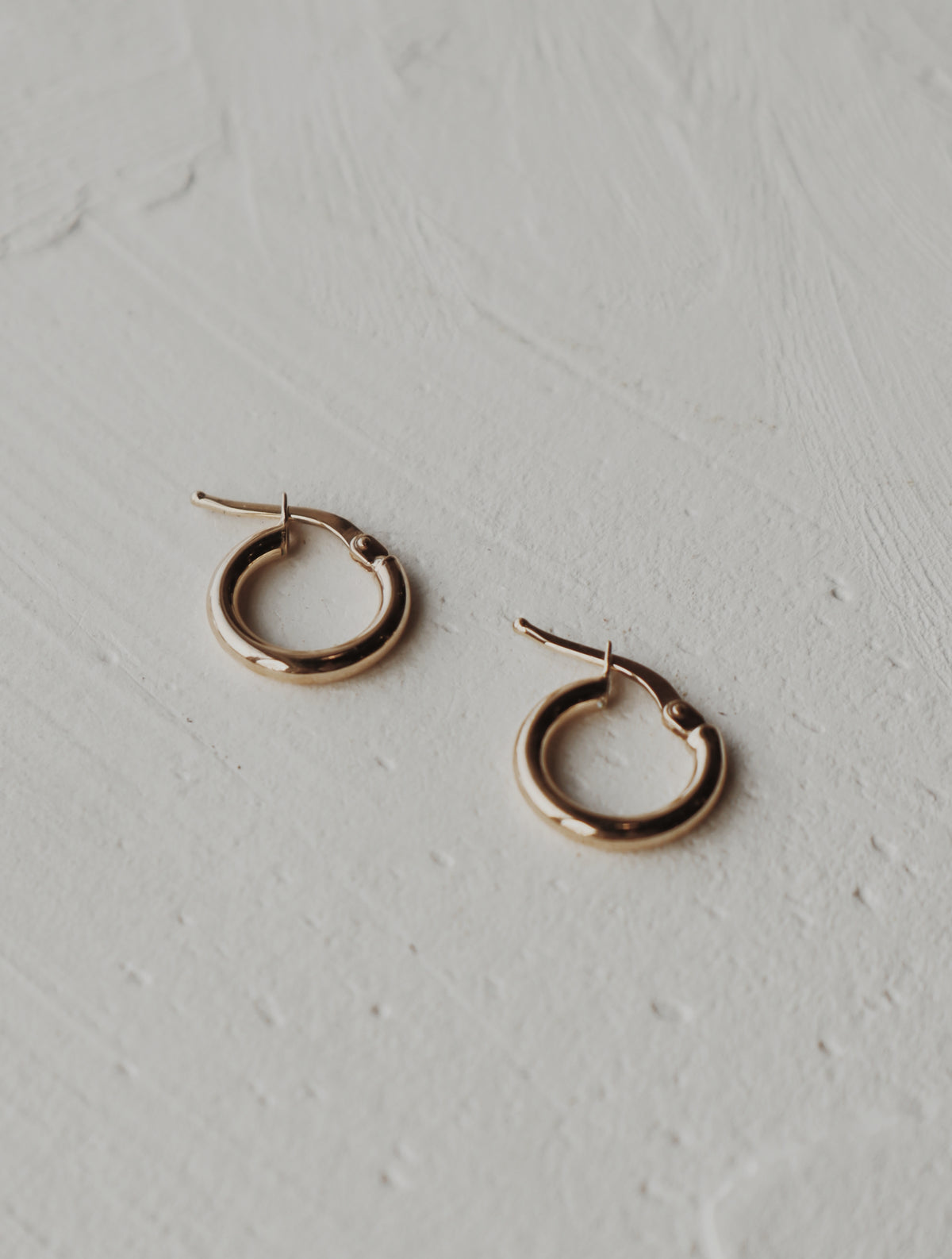 10k Amelia Tube Hoops